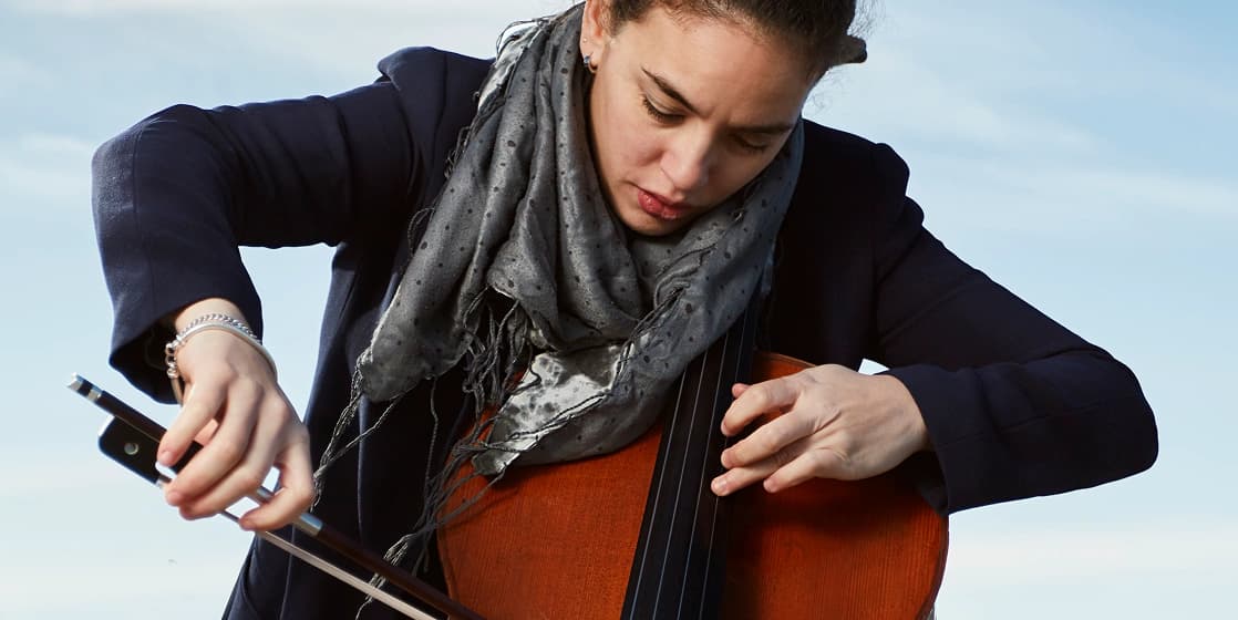Cover Image for Beginner Cello at Home: Endpin Fit, Bow Arm Levels & a 2-Week Warm Tone Plan