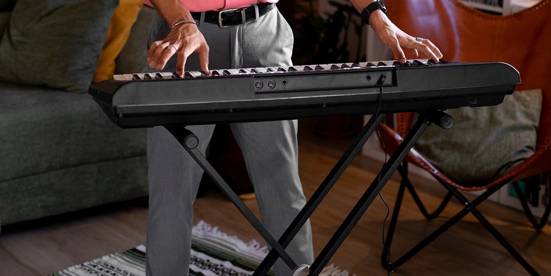 Cover Image for Digital Piano Benches & Stands: Wrist-Safe Heights for Kids & Adults (Printable Chart)