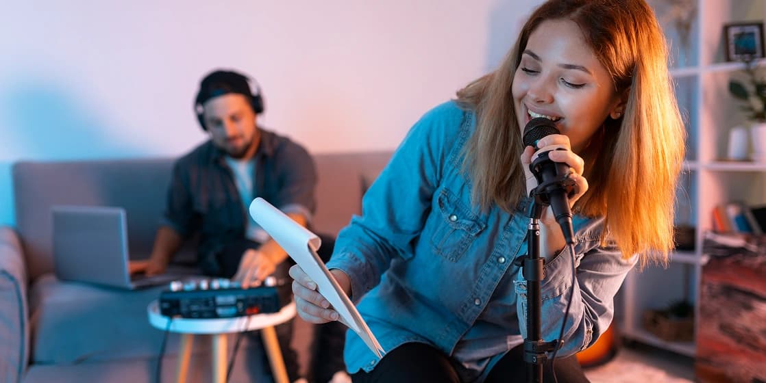 Cover Image for Open-Mic Night Prep (Orlando): Song Picks, Mic Craft & One-Week Nerves Plan