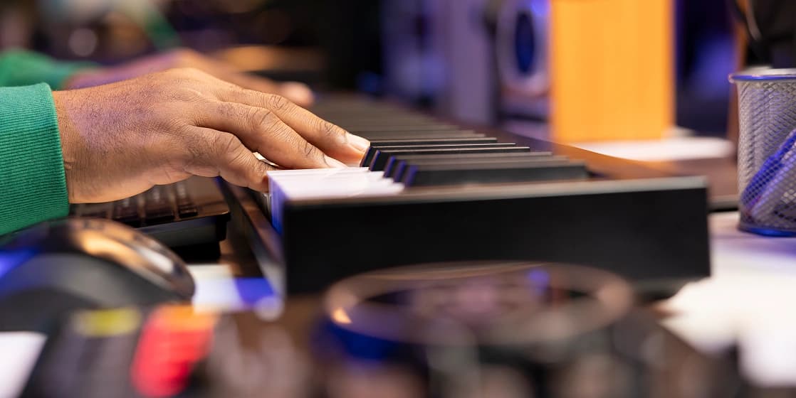 Cover Image for Post-Storm Instrument Check in 5 Minutes: Piano, Guitar & Violin