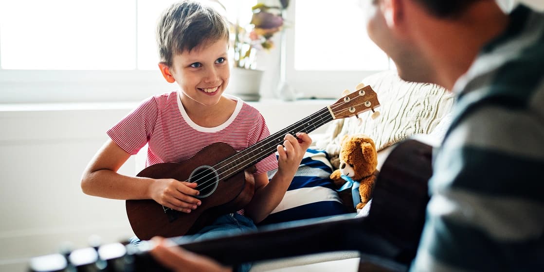 Cover Image for Ukulele Family Night: 4 Chords, Island Strum & 2-Song Set in a Week